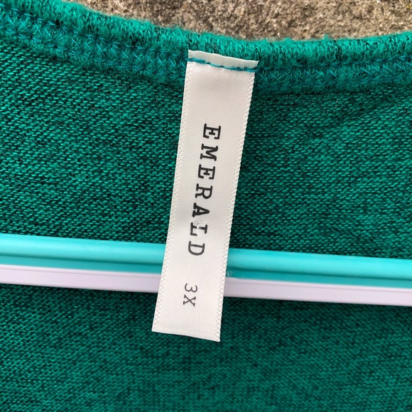 Emerald Color Block Long Sleeve Tie Front Top - Picture 3 of 6